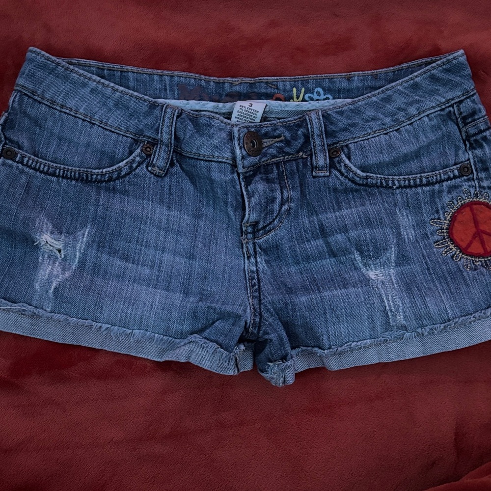 Mudd women Denim Shorts with Sun Peace Patch